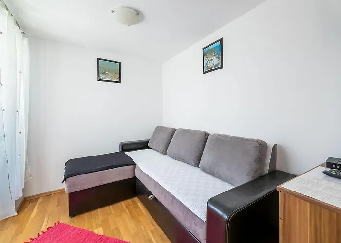 Erste Reihe Zum Apartament *